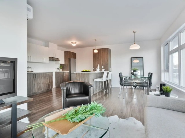 Saint-Hubert Apartment 1-2 b. $1,940/month. Apartment for rent in Saint-Hubert