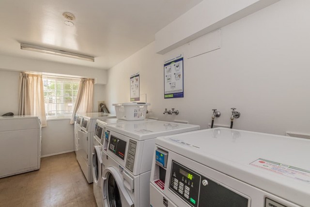 Victoria Apartment Studio $1,625/month. Apartment for rent in Victoria