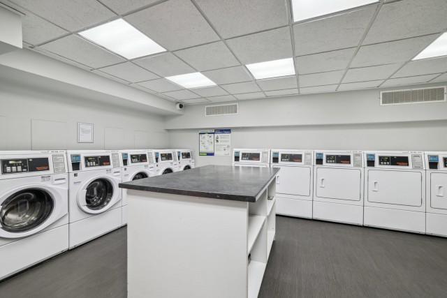 Hamilton Apartment Studio $1,705/month. Apartment for rent in Hamilton