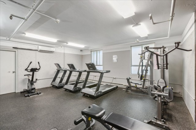 London Apartment 1 b. $1,450/month. Apartment for rent in London