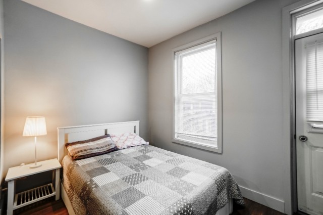 Plateau Mont-Royal  1 b. $53/day. Apartment for rent in Plateau Mont-Royal