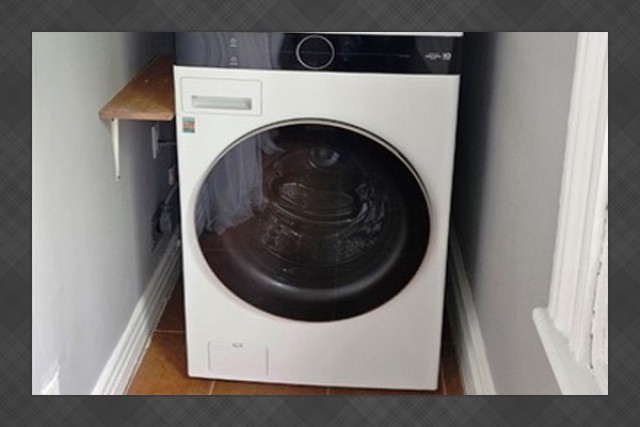 Longueuil  3 b. $90/day. Apartment for rent in Longueuil