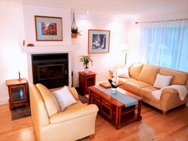 Longueuil  3 b. $110/day. Apartment for rent in Longueuil