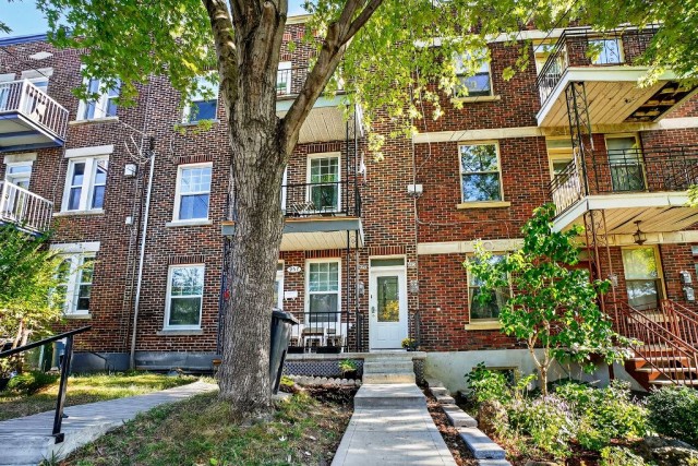 Notre-Dame-de-Grace  3 b. $90/day. Apartment for rent in Notre-Dame-de-Grace