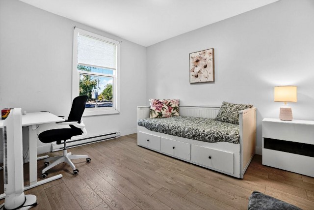 Notre-Dame-de-Grace  3 b. $90/day. Apartment for rent in Notre-Dame-de-Grace