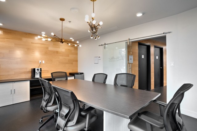 Brossard Apartment 1 b. $1,750/month. Apartment for rent in Brossard