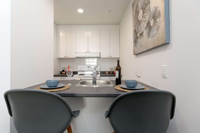 Notre-Dame-de-Grace Apartment 3 b. $2,040/month. Apartment for rent in Notre-Dame-de-Grace