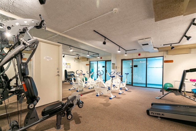 Notre-Dame-de-Grace Apartment 3 b. $2,040/month. Apartment for rent in Notre-Dame-de-Grace