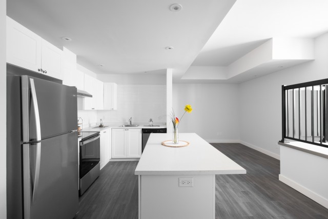 Plateau Mont-Royal Apartment 2 b. $1,850/month. Apartment for rent in Plateau Mont-Royal