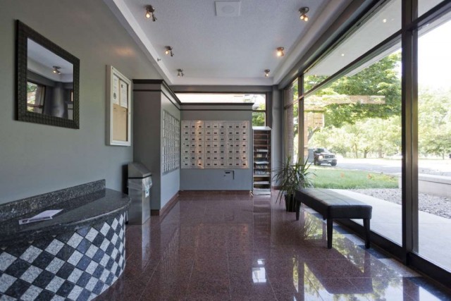 Cote-des-Neiges Apartment 1 b. $1,150/month. Apartment for rent in Cote-des-Neiges