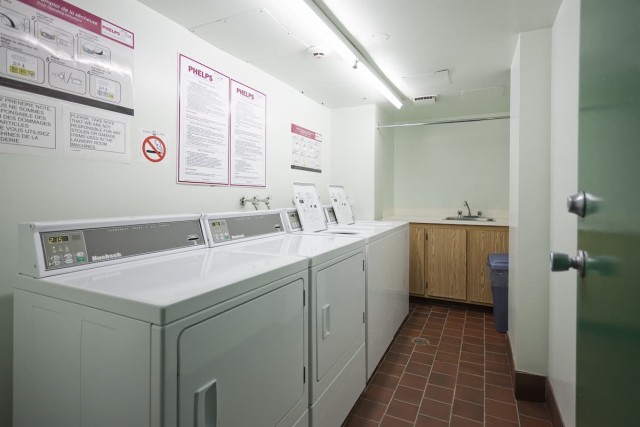 Pointe-Claire Apartment 3 b. $2,575/month. Apartment for rent in Pointe-Claire