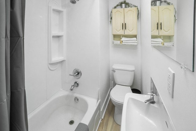 Hochelaga-Maisonneuve  1 b. $54/day. Apartment for rent in Hochelaga-Maisonneuve