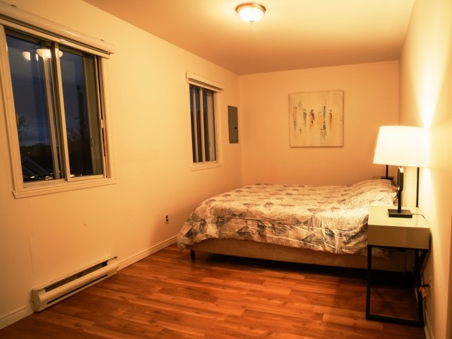 Ste-Rose  2 b. $84/day. Apartment for rent in Ste-Rose