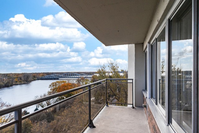 Laval-des-Rapides Apartment 3 b. $1,885/month. Apartment for rent in Laval-des-Rapides