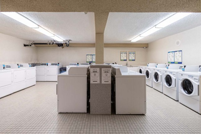 Notre-Dame-de-Grace Apartment 1 b. $1,320/month. Apartment for rent in Notre-Dame-de-Grace