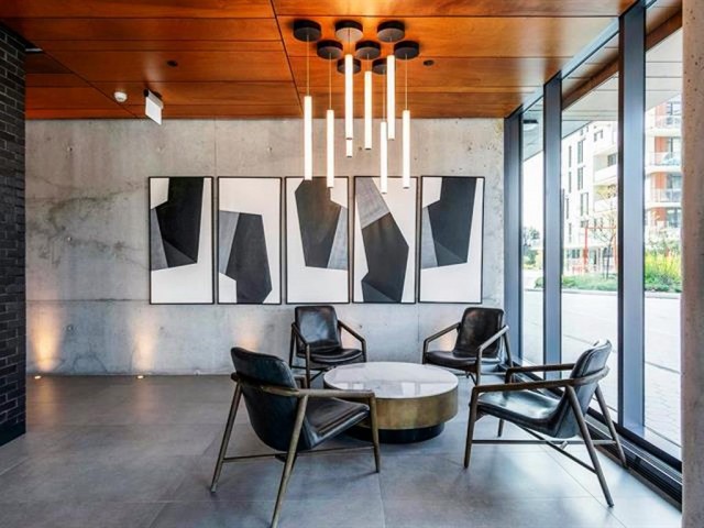 Ville-Saint-Laurent  1 b. $100/day. Apartment for rent in Ville-Saint-Laurent