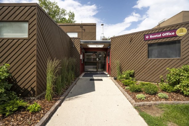Calgary Apartment 2 b. $1,595/month. Apartment for rent in Calgary