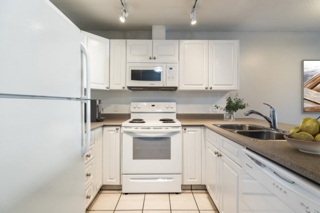 Calgary Apartment 2 b. $1,795/month. Apartment for rent in Calgary