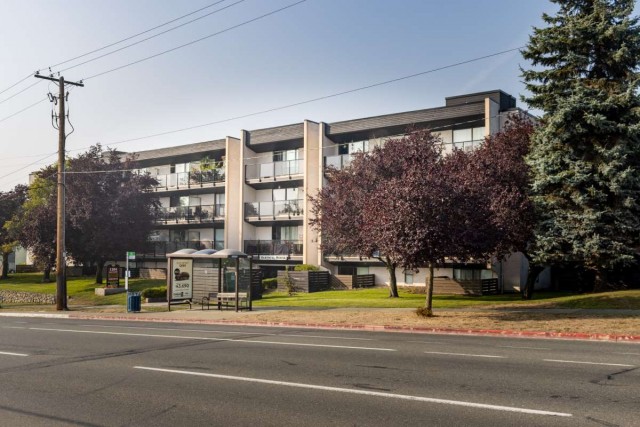 Victoria Apartment Studio $1,580/month. Apartment for rent in Victoria