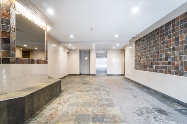 London Apartment 1 b. $1,425/month. Apartment for rent in London