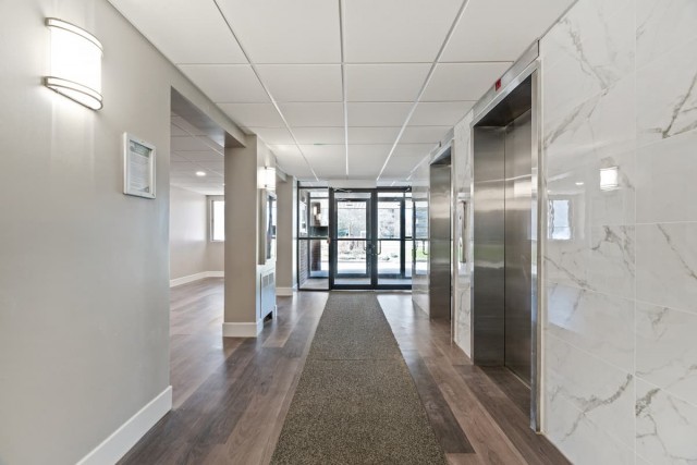 London Apartment 2 b. $1,560/month. Apartment for rent in London