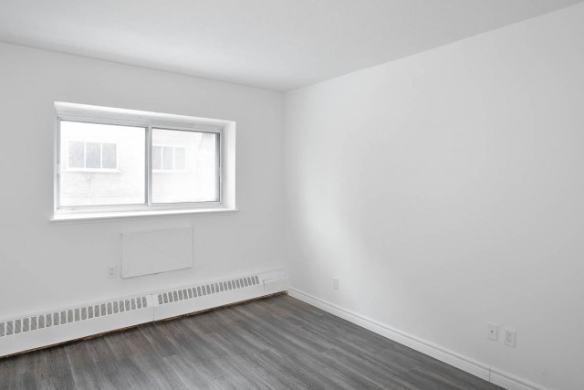 Montreal-West Apartment 1 b. $1,225/month. Apartment for rent in Montreal-West