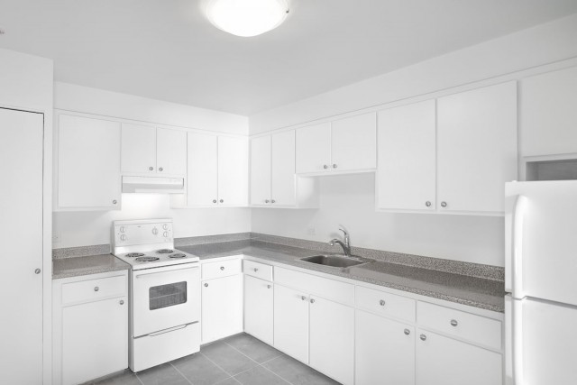 Dorval Apartment 2 b. $1,600/month. Apartment for rent in Dorval