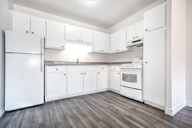 Quartier latin and south-central Apartment Studio $1,180/month. Apartment for rent in Quartier latin and south-central