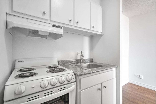 Downtown - Montreal Apartment Studio $1,150/month. Apartment for rent in Downtown - Montreal