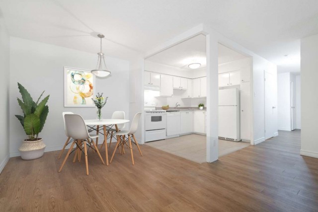 Pointe-Claire Apartment 3 b. $2,625/month. Apartment for rent in Pointe-Claire