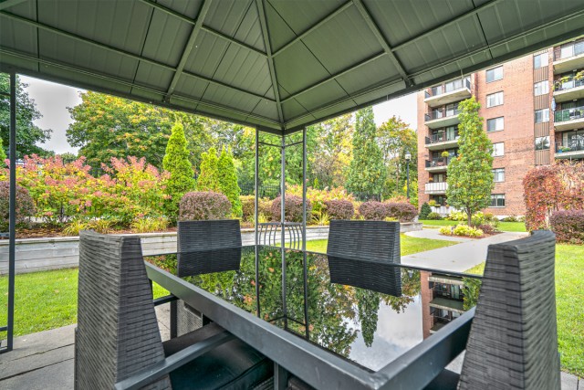 Pointe-Claire Apartment 3 b. $2,625/month. Apartment for rent in Pointe-Claire