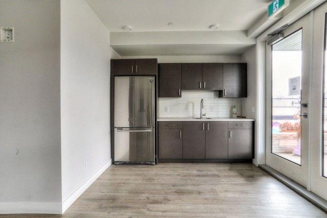 Kelowna Apartment 1 b. $1,900/month. Apartment for rent in Kelowna
