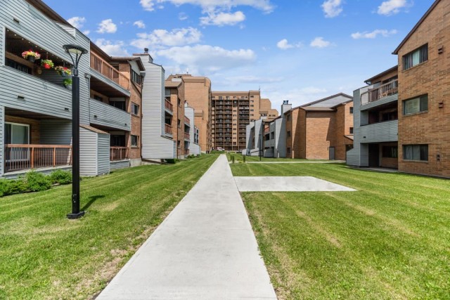 Calgary Apartment 2 b. $1,550/month. Apartment for rent in Calgary