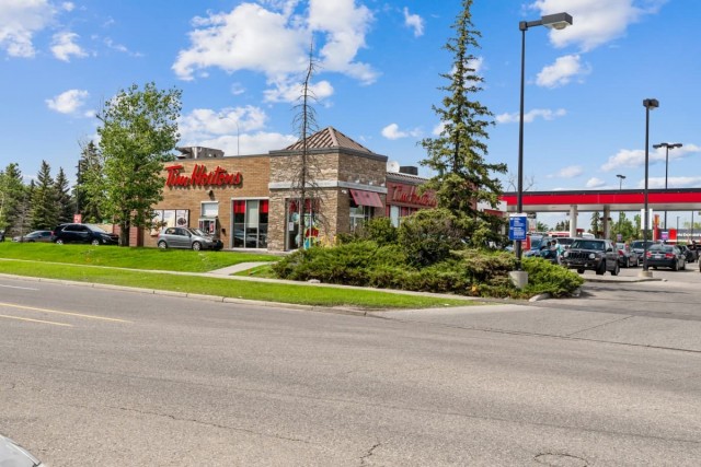 Calgary Apartment 1 b. $1,350/month. Apartment for rent in Calgary