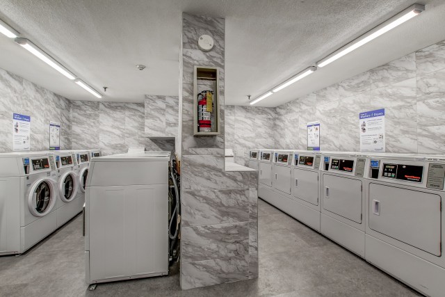 Mississauga Apartment 1 b. $1,850/month. Apartment for rent in Mississauga