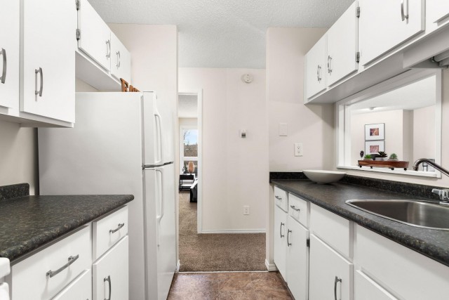 Regina Apartment 3 b. $1,589/month. Apartment for rent in Regina
