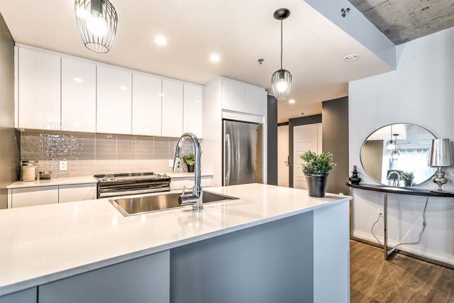 Brossard Apartment 1 b. $1,685/month. Apartment for rent in Brossard