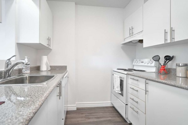 Notre-Dame-de-Grace Apartment Studio $1,180/month. Apartment for rent in Notre-Dame-de-Grace