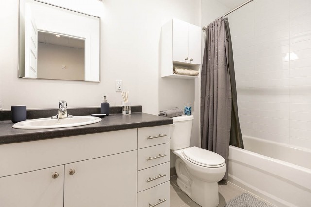 Notre-Dame-de-Grace Apartment 1 b. $1,295/month. Apartment for rent in Notre-Dame-de-Grace