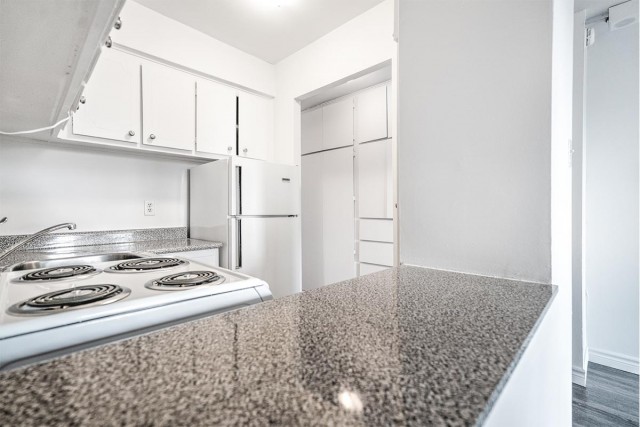 Downtown - Montreal Apartment Studio $1,175/month. Apartment for rent in Downtown - Montreal