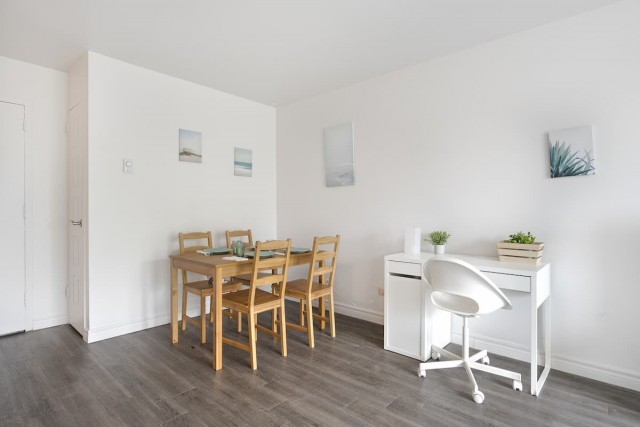 Plateau Mont-Royal Apartment 1 b. $1,495/month. Apartment for rent in Plateau Mont-Royal