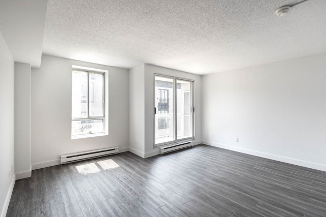 Quartier latin and south-central Apartment Studio $1,225/month. Apartment for rent in Quartier latin and south-central