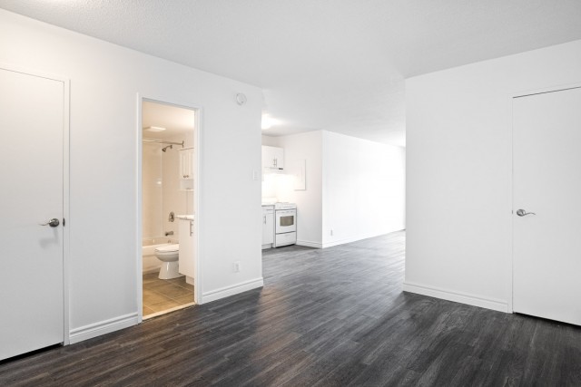 Plateau Mont-Royal Apartment Studio $1,180/month. Apartment for rent in Plateau Mont-Royal