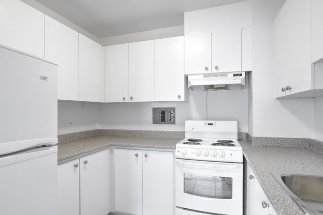 Cote-des-Neiges Apartment 1 b. $1,285/month. Apartment for rent in Cote-des-Neiges