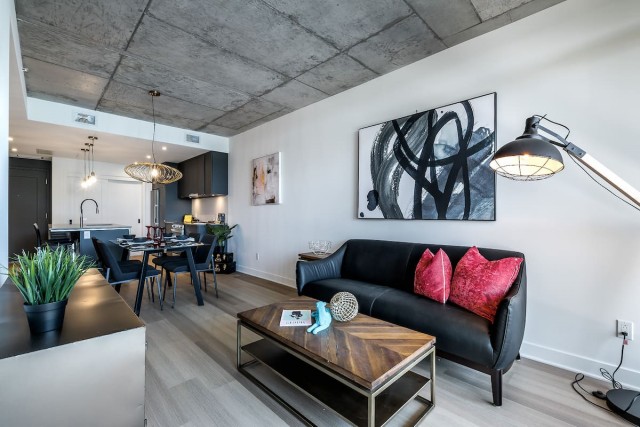 Little-Burgundy and Griffintown Apartment 2 b. $2,405/month. Apartment for rent in Little-Burgundy and Griffintown