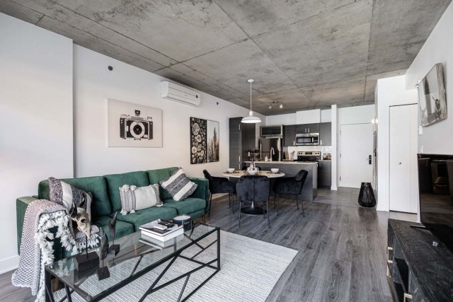 Quartier latin and south-central Apartment 1 b. $1,460/month. Apartment for rent in Quartier latin and south-central