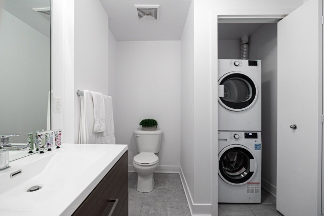 Quartier latin and south-central Apartment 1 b. $1,460/month. Apartment for rent in Quartier latin and south-central