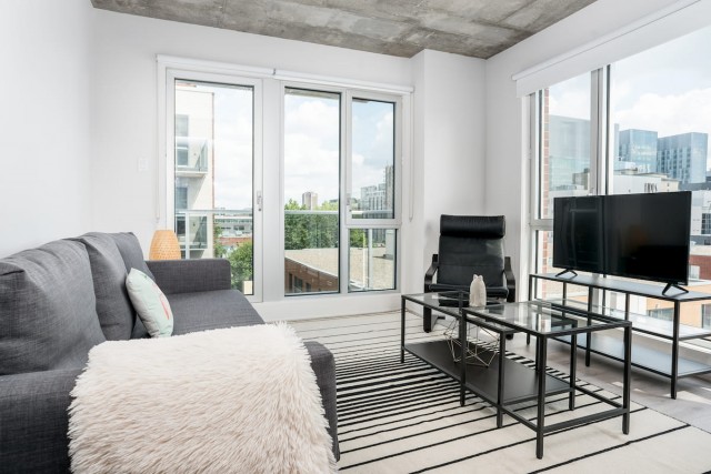 Quartier latin and south-central Apartment Studio $1,490/month. Apartment for rent in Quartier latin and south-central