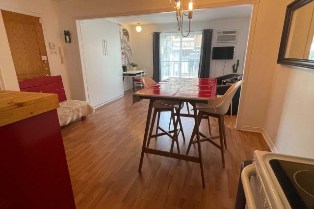 Plateau Mont-Royal  1 b. $55/day. Apartment for rent in Plateau Mont-Royal