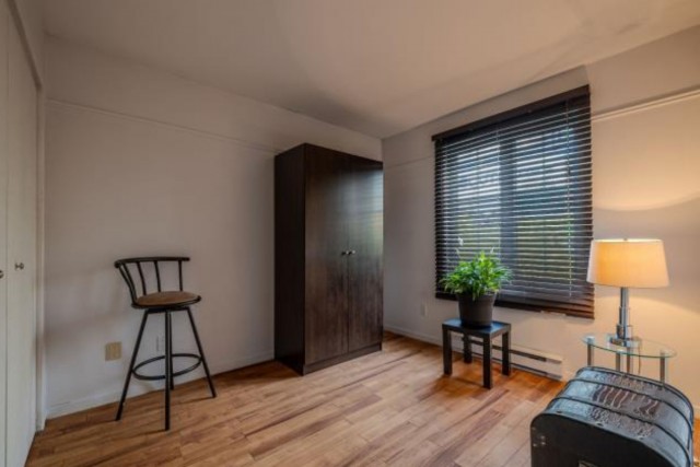 Ville-Emard and Cote-St-Paul  2 b. $61/day. Apartment for rent in Ville-Emard and Cote-St-Paul
